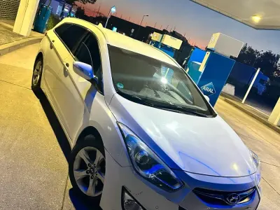 Gebraucht Hyundai i40 135 PS (99 kW) 2015 Weiß Kombi