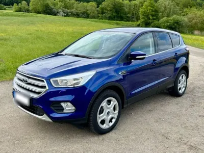 Gebraucht Ford Kuga Trend 150 PS (110 kW) 2017 Blau SUV