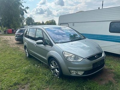 Second-hand Ford Galaxy 140 CP (102 kW) 2007 Gri Monovolum
