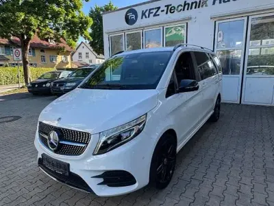 Gebraucht Mercedes V300 237 PS (174 kW) 2022 Weiß Van / Kleinbus