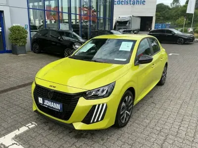 Neu Peugeot 208 Style 101 PS (74 kW) 2025 Agueda) (gelb Kleinwagen