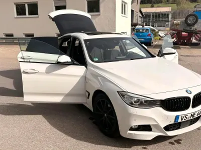 Gebraucht BMW 330 258 PS (189 kW) 2015 Weiß Limousine