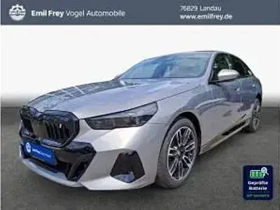 Neu BMW i5 Performance 250 kW (340 PS) 2026 Grau Limousine