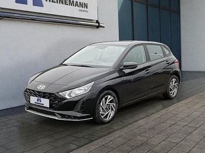 Neu Hyundai i20 Trend 101 PS (74 kW) 2025 Phantom black Limousine