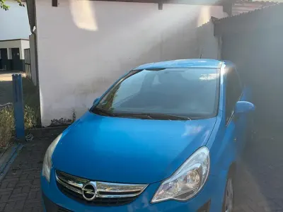 Gebraucht Opel Corsa 85 PS (62 kW) 2012 Blau Kleinwagen