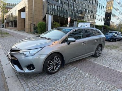 Usata Toyota Avensis Team 147 CV (108 kW) 2018 Grigio Berlina