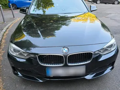 Gebraucht BMW 320 184 PS (135 kW) 2016 Schwarz Limousine