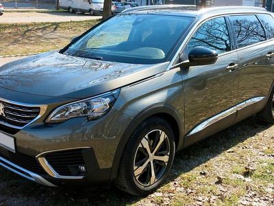 Gebraucht Peugeot 5008 Allure 150 PS (110 kW) 2017 Silber SUV