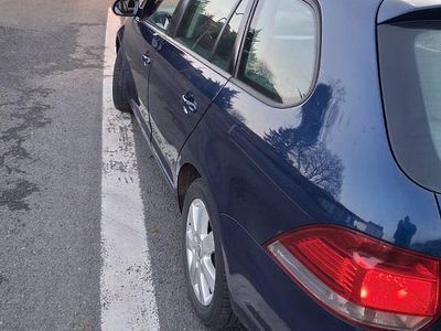 Gebraucht VW Golf VI Comfortline 105 PS (77 kW) 2010 Blau Kleinwagen