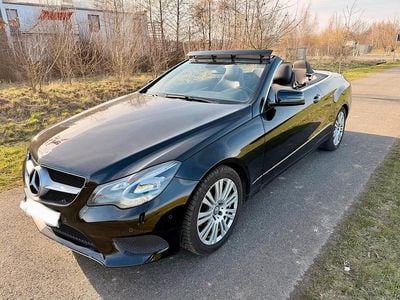 Gebraucht Mercedes E200 185 PS (136 kW) 2014 Schwarz Cabrio