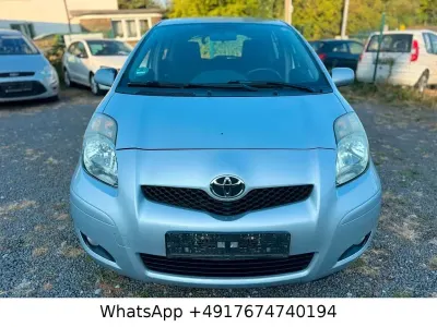 Gebraucht Toyota Yaris Club 90 PS (66 kW) 2011 Silber Kleinwagen