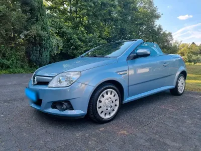 Gebraucht Opel Tigra 90 PS (66 kW) 2004 Andere farben Cabrio