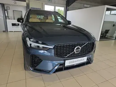 Gebraucht Volvo XC60 Plus 398 PS (292 kW) 2023 Denim blue SUV
