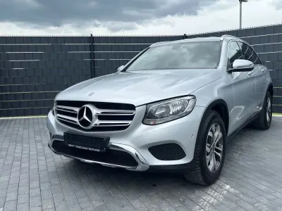 Gebraucht Mercedes GLC250 211 PS (155 kW) 2018 Silber SUV