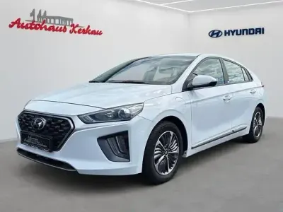 Gebraucht Hyundai Ioniq Trend 141 PS (103 kW) 2021 Weiß Kleinwagen