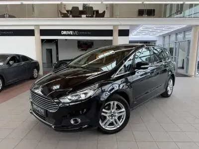 Gebraucht Ford S-MAX Titanium 210 PS (154 kW) 2019 Andere Van / Kleinbus