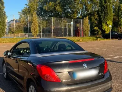 Gebraucht Peugeot 207 CC 120 PS (88 kW) 2007 Schwarz Cabrio