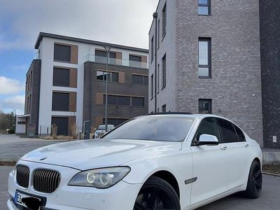 BMW 740