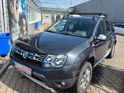 Gebraucht Dacia Duster Celebration 105 PS (77 kW) 2015 Grau SUV