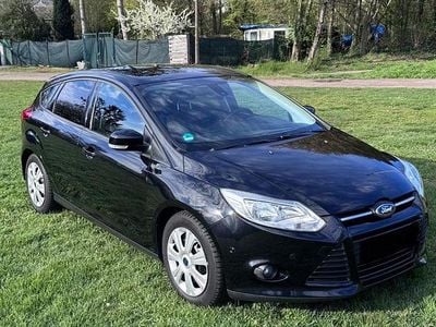 Gebraucht Ford Focus Titanium 101 PS (74 kW) 2014 Schwarz Limousine