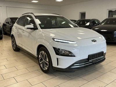 Gebraucht Hyundai Kona Select 100 kW (136 PS) 2022 Weiß SUV