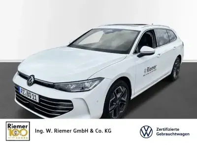 Gebraucht VW Passat Elegance 150 PS (110 kW) 2024 Pure white Kombi