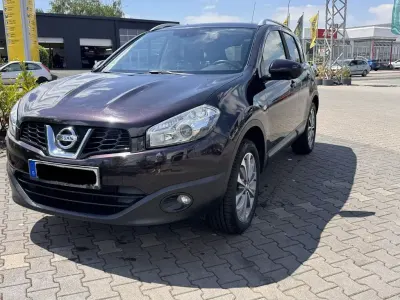 Gebraucht Nissan Qashqai Tekna 141 PS (103 kW) 2012 Violett SUV