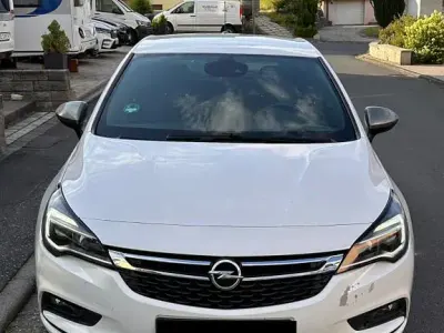 Gebraucht Opel Astra S 110 PS (80 kW) 2018 Weiß Limousine