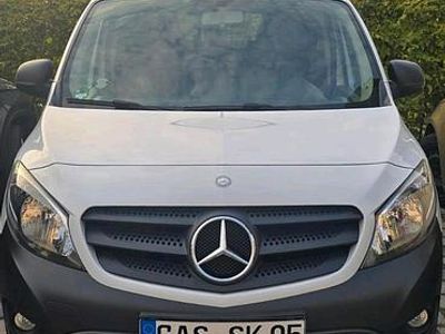Mercedes Citan 109