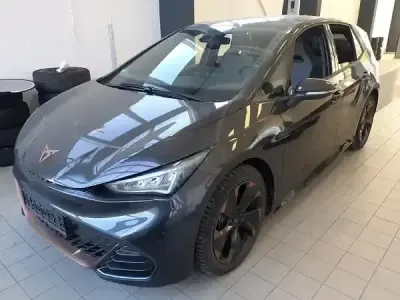 Gebraucht Cupra Born 150 kW (204 PS) 2024 Quasargrau Kleinwagen