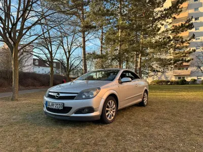 Gebraucht Opel Astra Cabriolet 110 PS (80 kW) 2006 Silber Cabrio