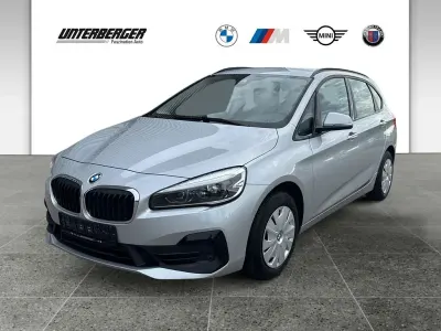 Gebraucht BMW 218 Active Tourer 150 PS (110 kW) 2021 Glaciersilber Van / Kleinbus