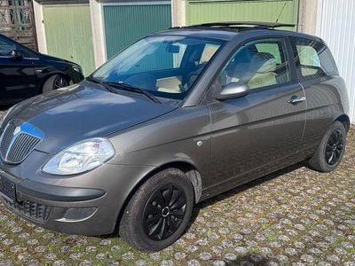 Gebraucht Lancia Ypsilon 66 PS (48 kW) 2006 Braun Kleinwagen