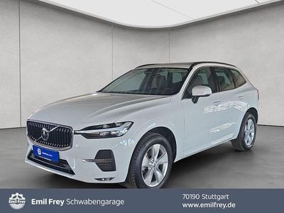 Gebraucht Volvo XC60 Momentum 235 PS (172 kW) 2022 Weiß SUV