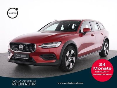 Rot fusion red / metallic Gebraucht 2023 Volvo V60 CC Plus Kombi | 33.950 € (Guter Preis)