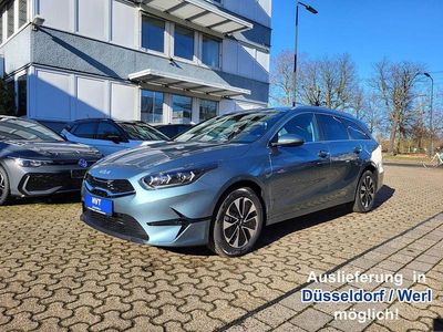 Neu Kia Ceed Sportswagon Gold 140 PS (102 kW) 2025 Grau Kombi