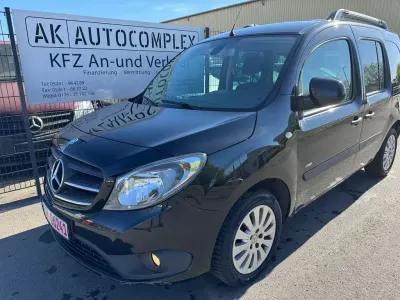 Gebraucht Mercedes Citan 111 110 PS (80 kW) 2015 Schwarz Kombi