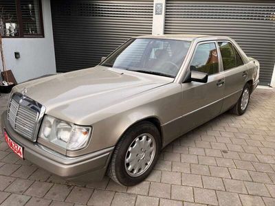 gebraucht Mercedes E300 E-300 el. SSD, sgt.Reifen,Auspuff neu AHK H-Zulsg.