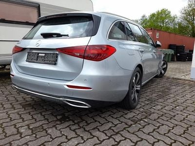 Hightech silber metallic hightech silber metallic Gebraucht 2021 Mercedes C220 Avantgarde Kombi | 29.933 € (Fairer Preis)
