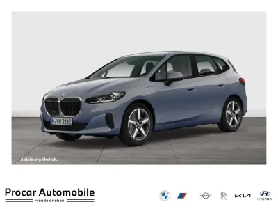 Gebraucht BMW 230e Active Tourer Sport Line 326 PS (239 kW) 2023 Sparkling kupfergrau Van / Kleinbus