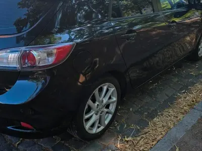 Gebraucht Mazda 3 116 PS (85 kW) 2012 Schwarz Kleinwagen