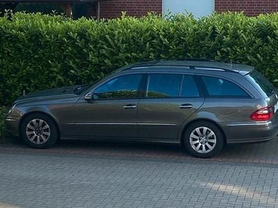 Mercedes E280