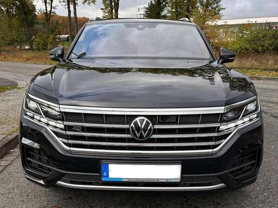 Blau Gebraucht 2022 VW Touareg R-line SUV | 44.500 € (Fairer Preis)