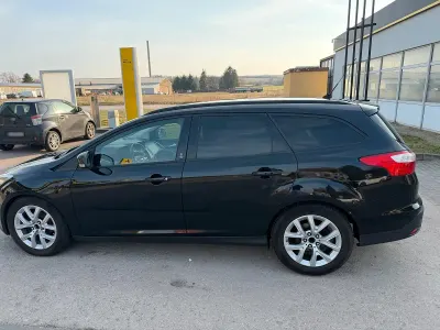 Gebraucht Ford Focus Champions Edition 92 PS (67 kW) 2013 Schwarz SUV
