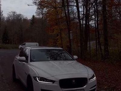 Weiß Gebraucht 2015 Jaguar XE Prestige Limousine | 11.200 € (Fairer Preis)