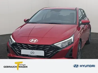 Gebraucht Hyundai i20 Trend 101 PS (74 kW) 2025 Rot Kleinwagen