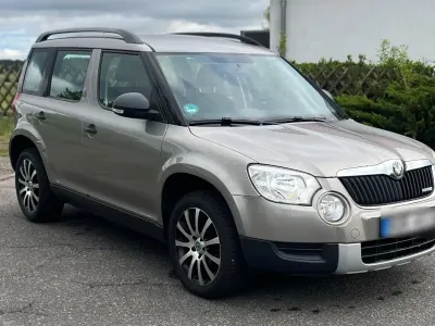 Gebraucht Skoda Yeti GreenLine 105 PS (77 kW) 2013 Braun SUV