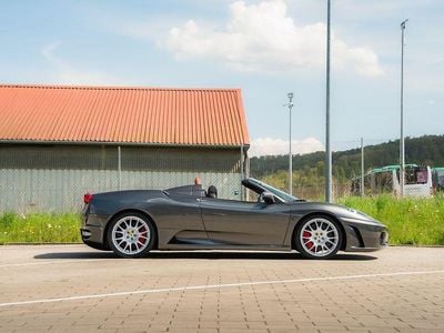 Usata Ferrari F430 489 CV (359 kW) 2009 Grigio Cabrio