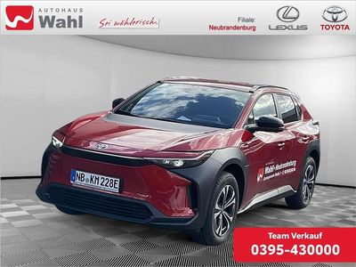 Gebraucht Toyota bZ4X Basis 150 kW (204 PS) 2023 Emotional red 2 SUV