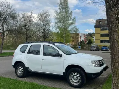 Gebraucht Dacia Duster Lauréate 114 PS (83 kW) 2018 Weiß SUV